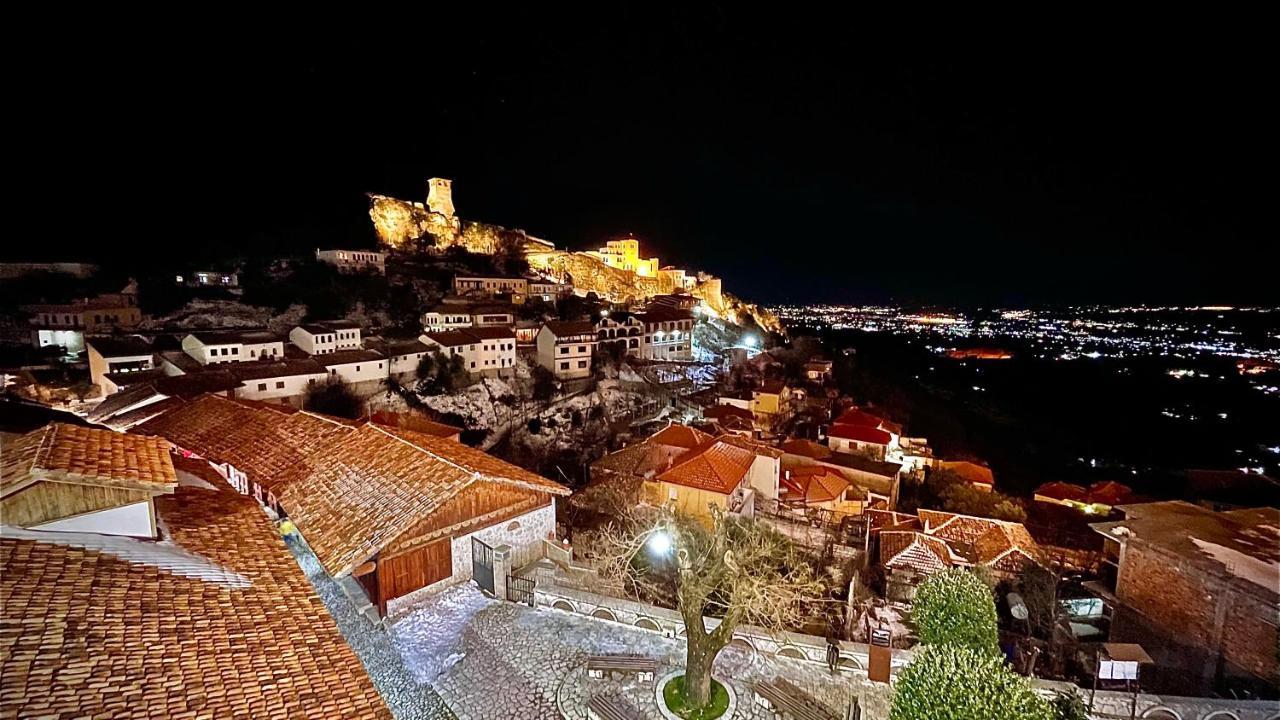 Panorama View On The Castle And The Old Town 4*