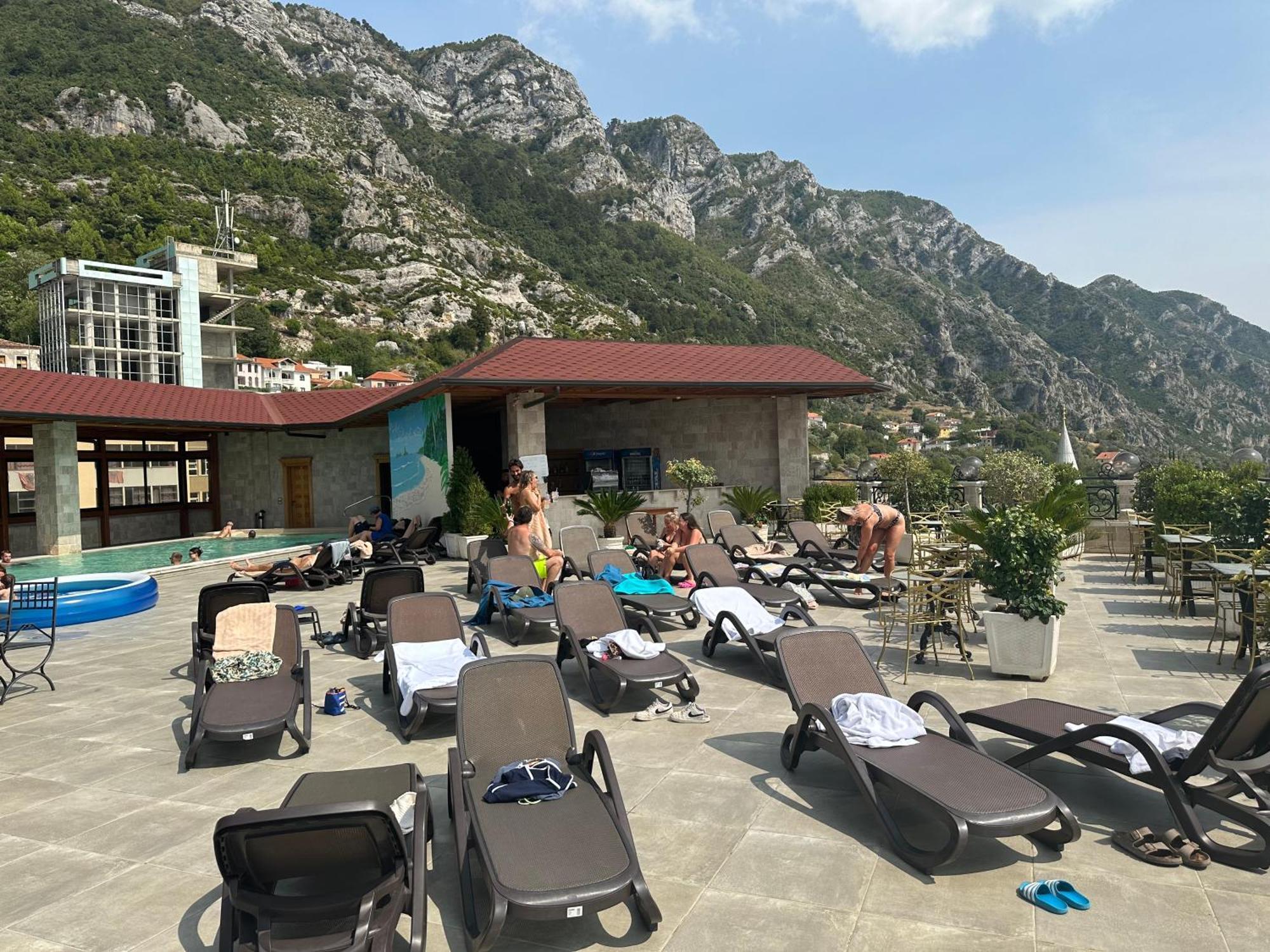 Panorama View On The Castle And The Old Town Hotell